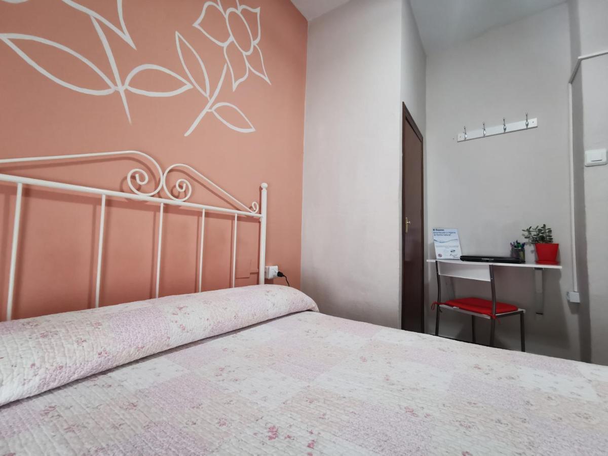 Quarto Duplo com Casa de Banho Privada Externa