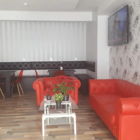 Deluxe Hostels & Suites Merida-3